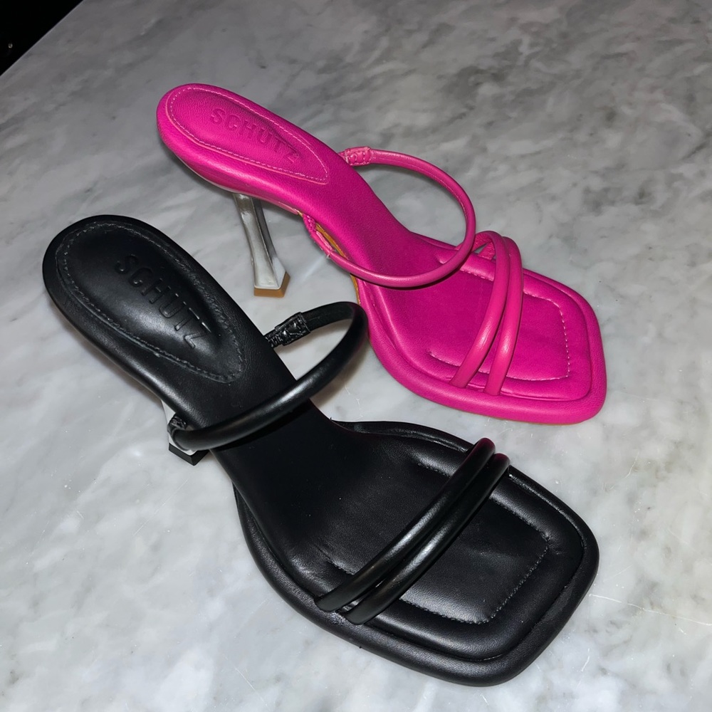 BLACK!!!! Schutz Sandals